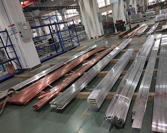 空气绝缘母线槽