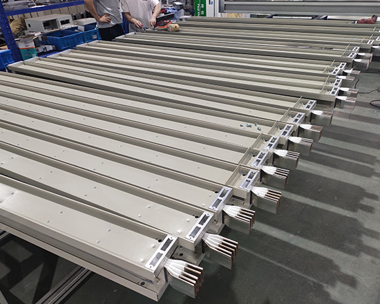 空气绝缘母线槽